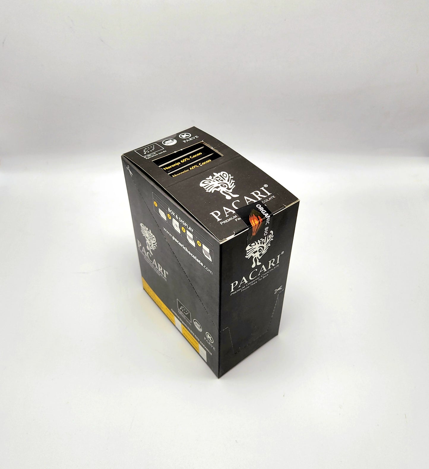 Whole carton with 10 organic, vegan chocolate bars with bitter orange.